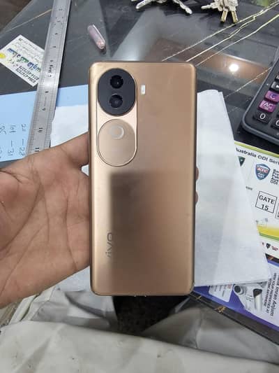 Vivo V40e