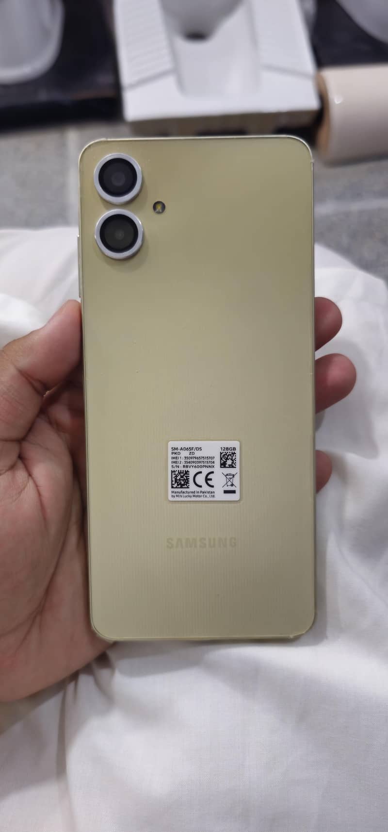 Samsung Mobile A06 4