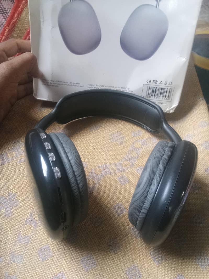 P9 Headphone 1