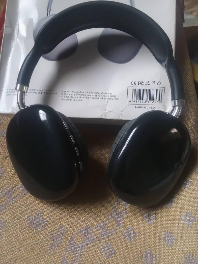 P9 Headphone 2