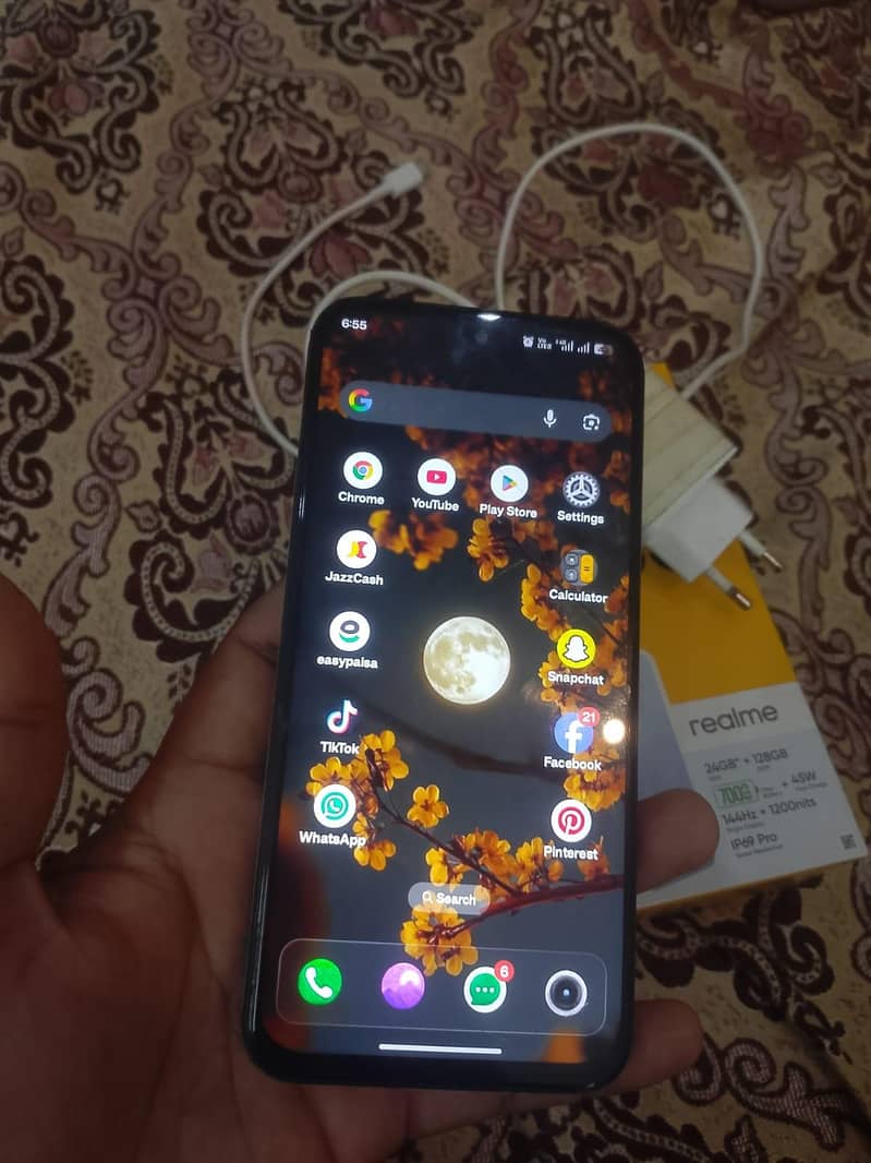 Realme C85 1