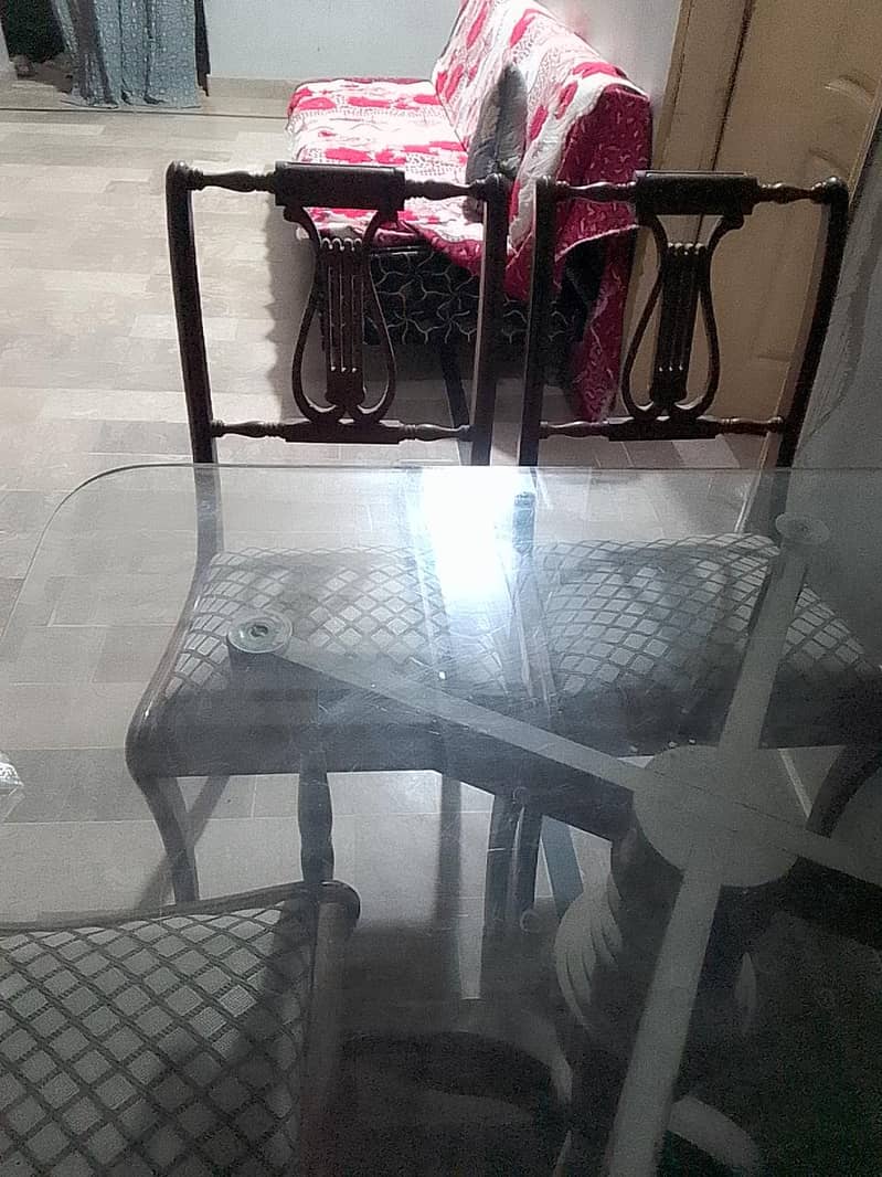 Dinning Table 4
