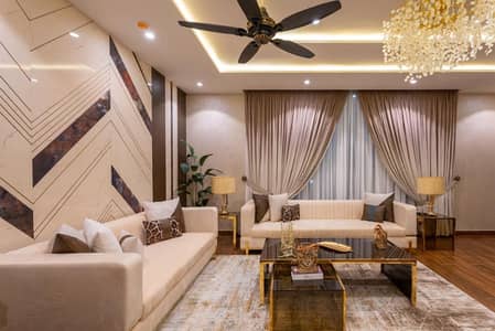 32 MARLA (60 x 120) ELEGANT AND FULLY MAINTAINED SUPER HOT LOCATED BUNGALOW IS AVAILABLE IN THE BEST BLOCK OF TECH SOCIETY, LAHORE | 6 CARS BIG GARAGE