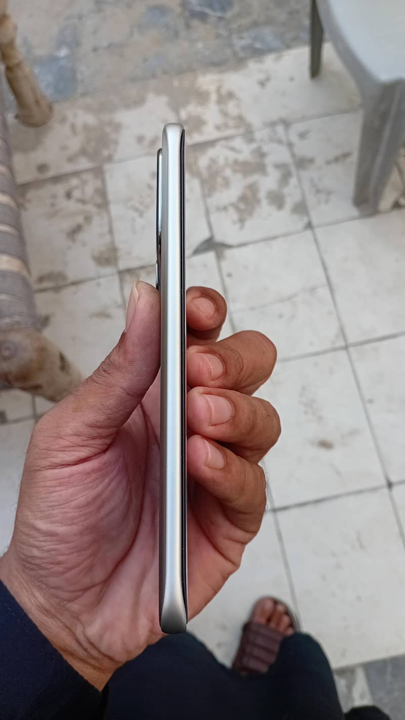 Infinix Note Edge 2
