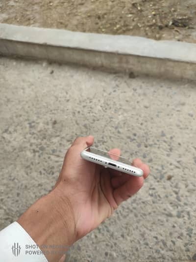 Apple iPhone 8