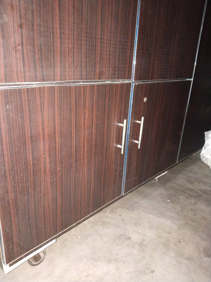 Clothes almari 3 side 2