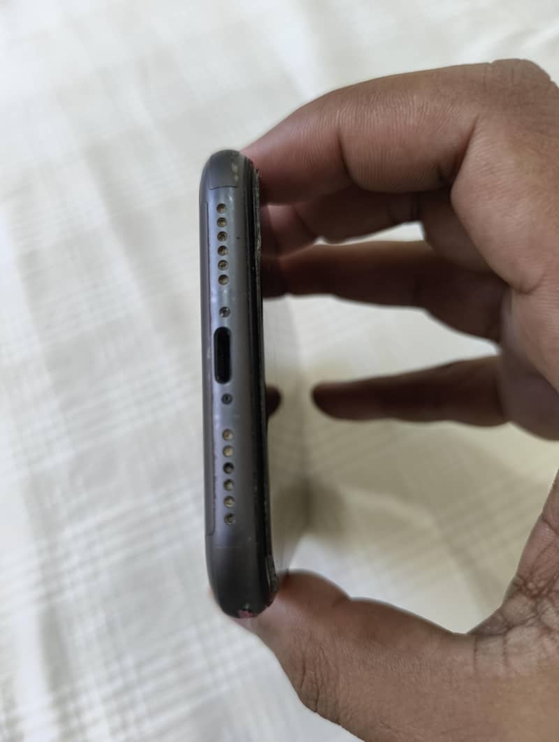 Apple iPhone 11 2