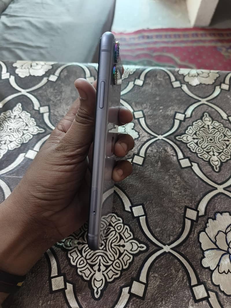 Apple iPhone 11 1