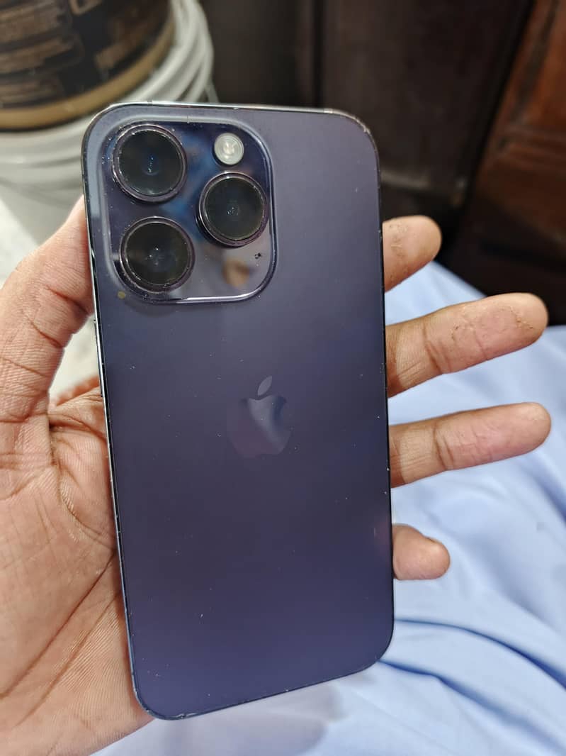 Apple iPhone 14 Pro 1