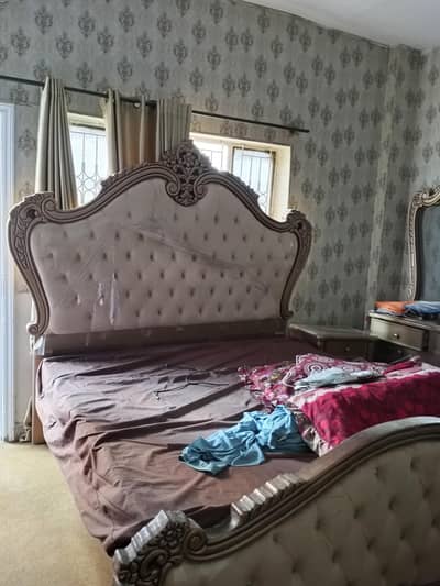 King Size Bed For Sale