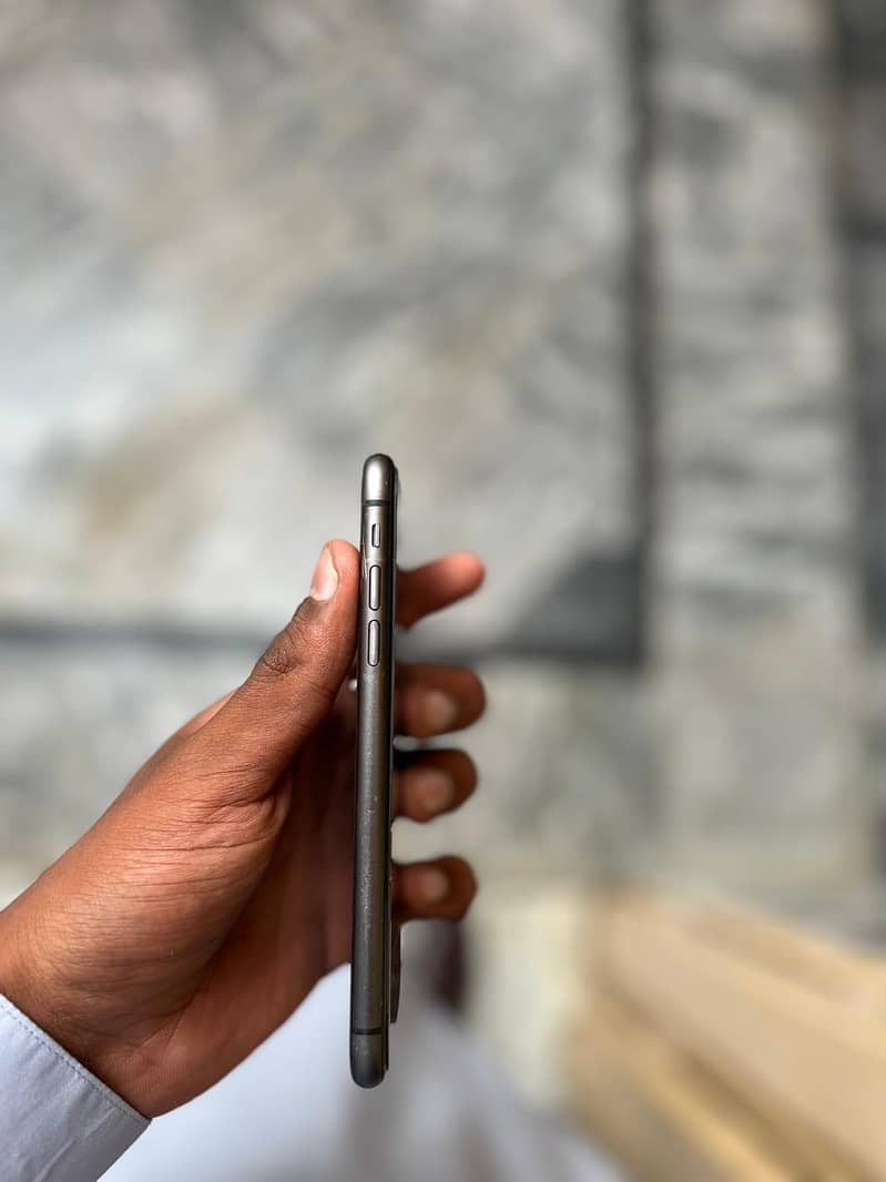 Apple iPhone 11 2