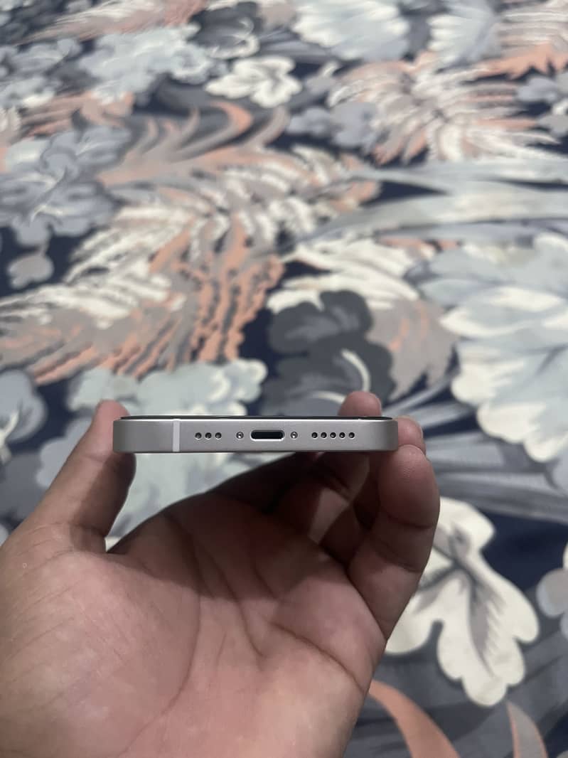 Apple iPhone 14 1