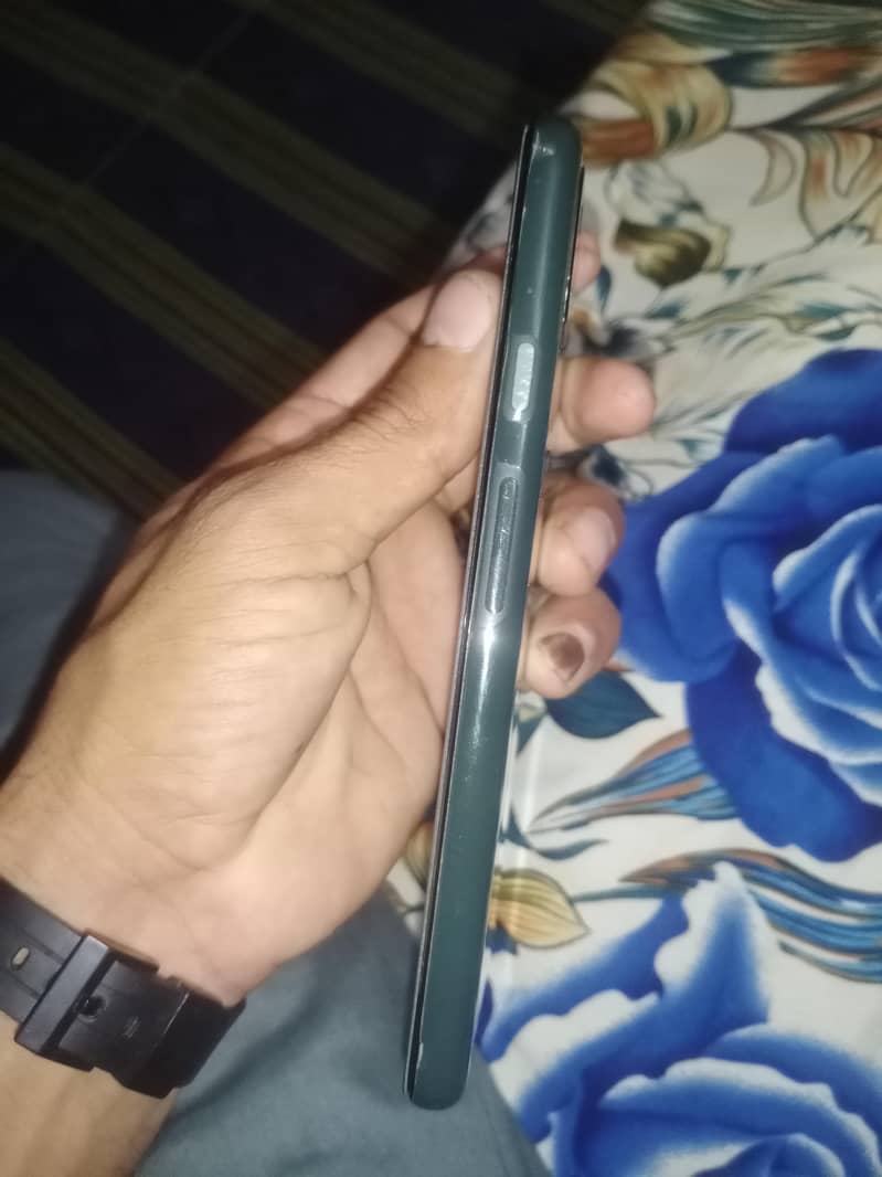 Google Pixel 5a 4
