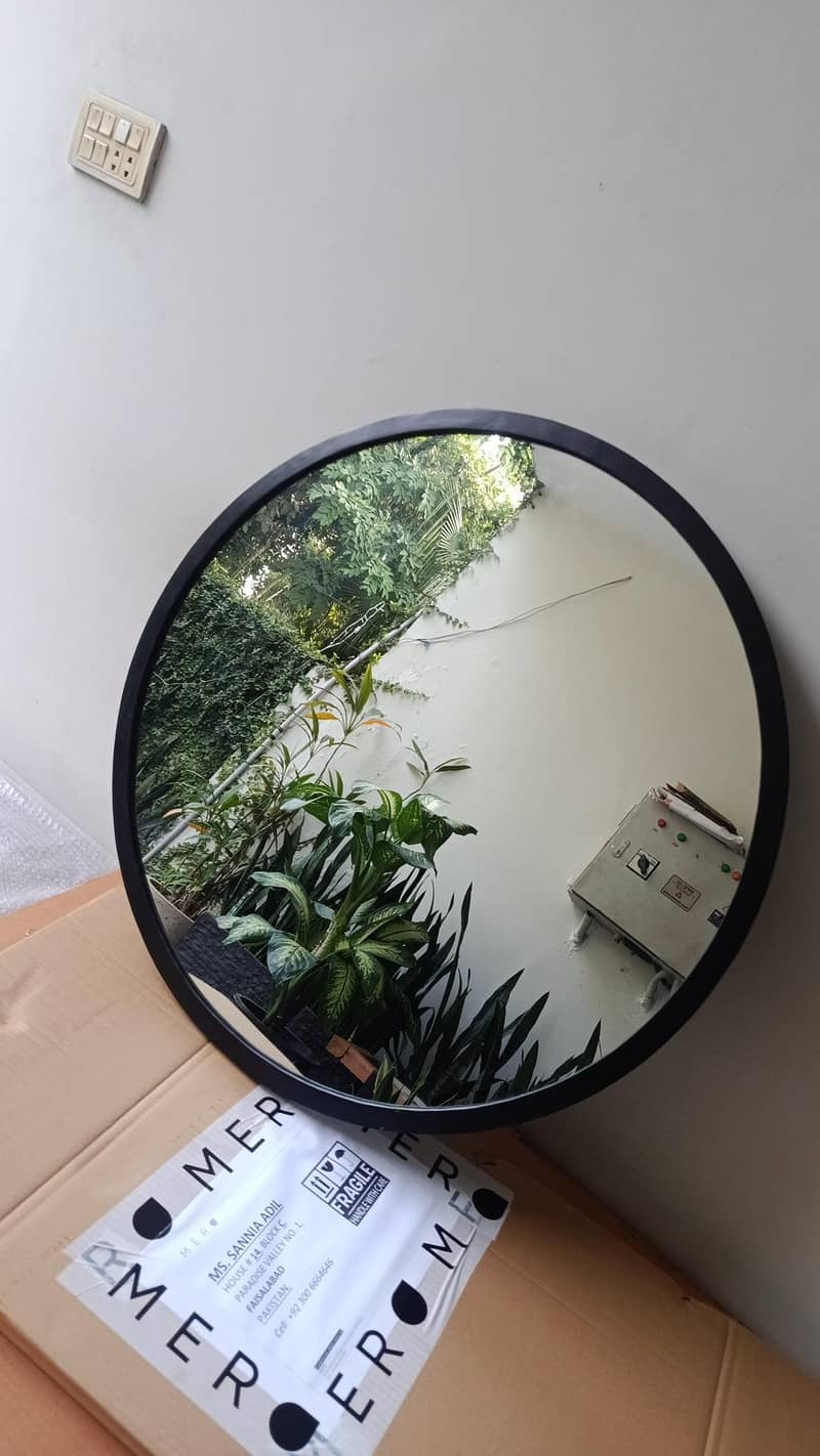 Glass mirror 1