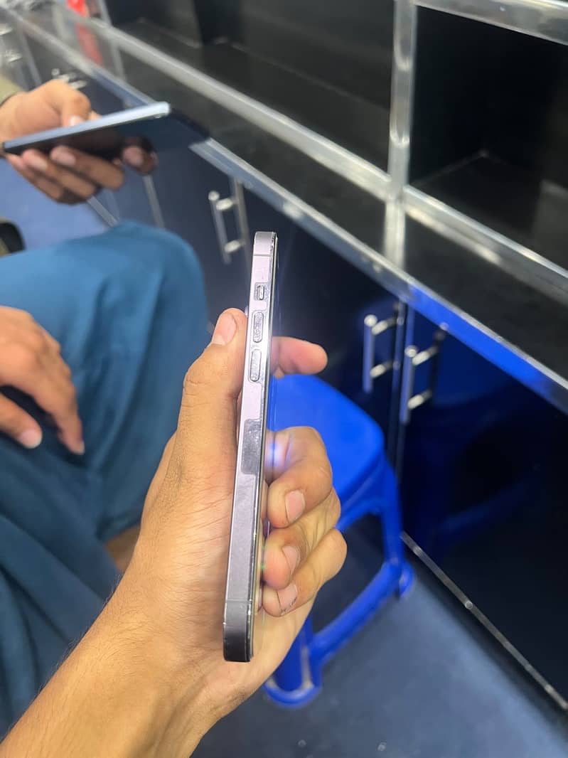 iPhone 14 Pro 3