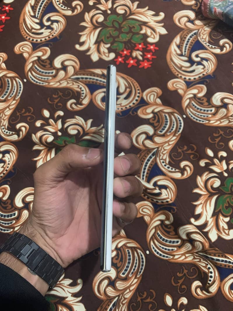 Samsung Mobile Note 10 Plus 7