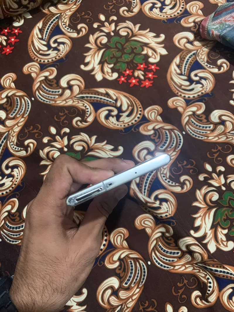 Samsung Mobile Note 10 Plus 8