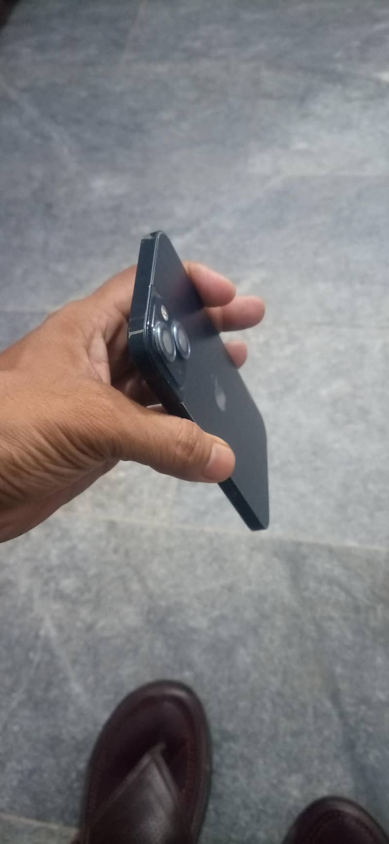 Apple iPhone 13 3