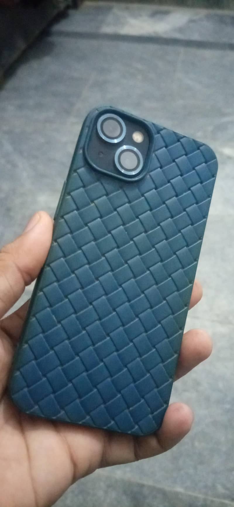 Apple iPhone 13 4