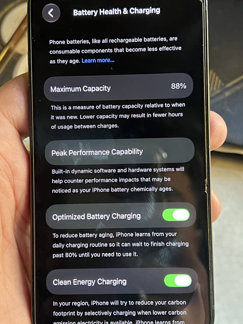 Apple iPhone 13 0