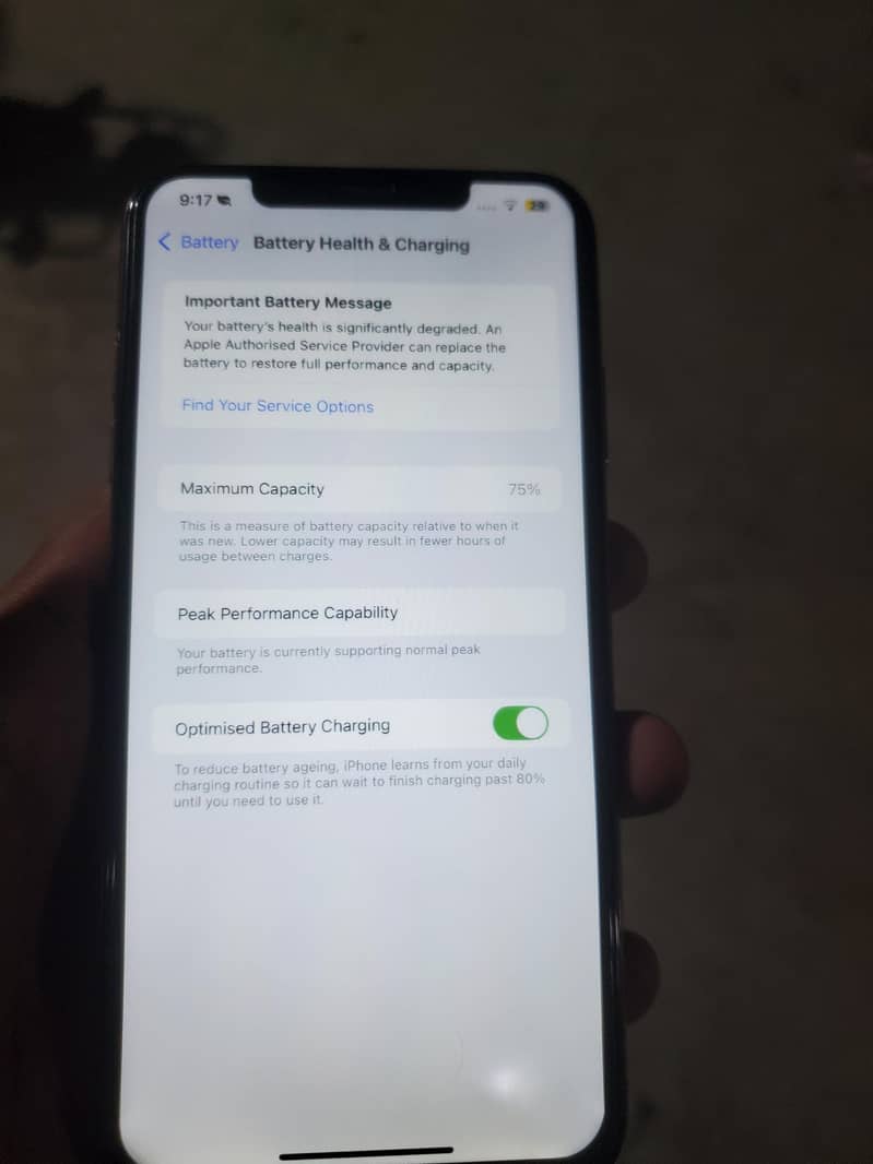 Apple iPhone XS Max 3
