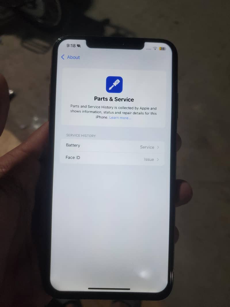 Apple iPhone XS Max 4