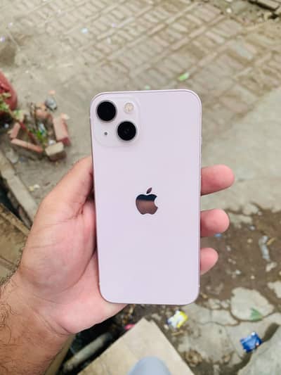 Apple iPhone 13