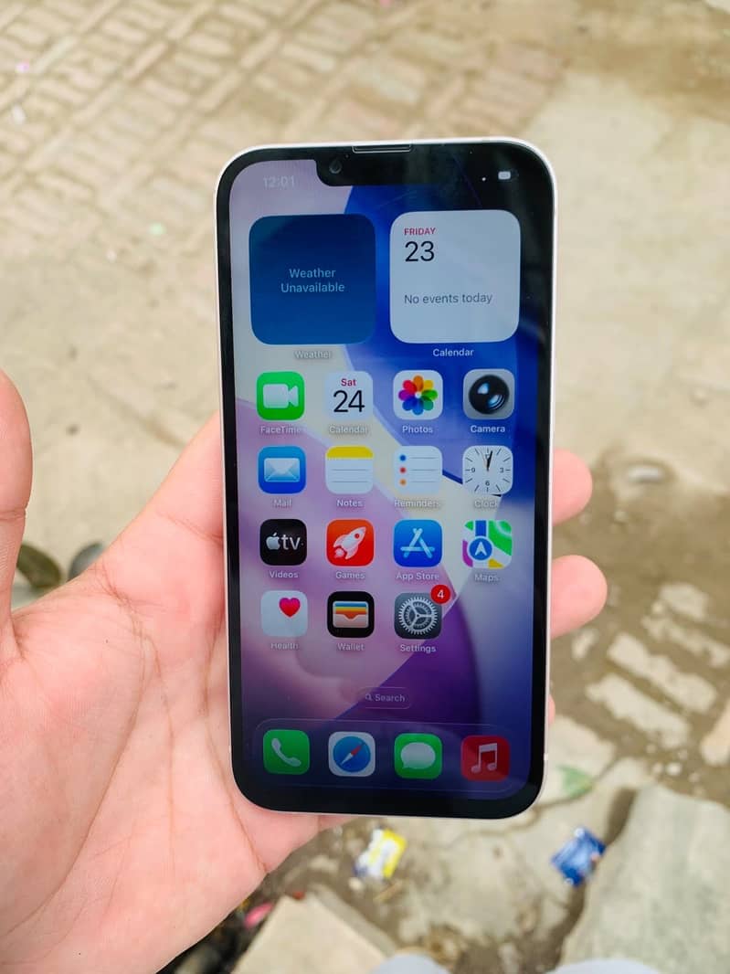 Apple iPhone 13 3