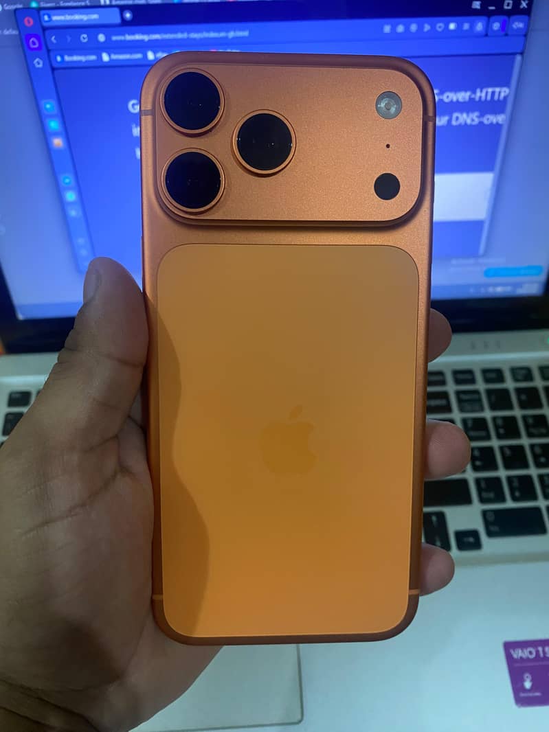 Apple iPhone 17 Pro Max 1