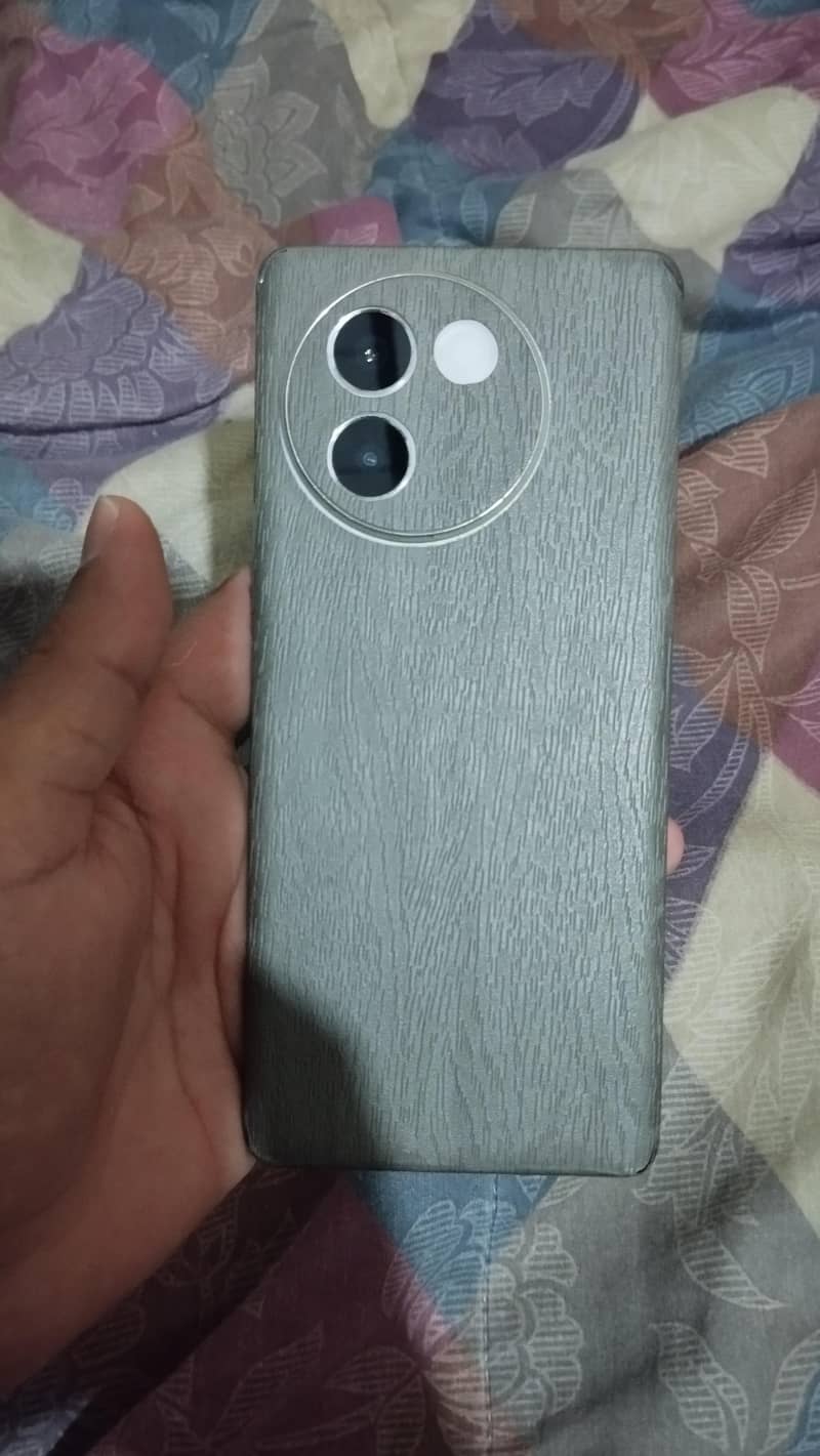 vivo v30e 3