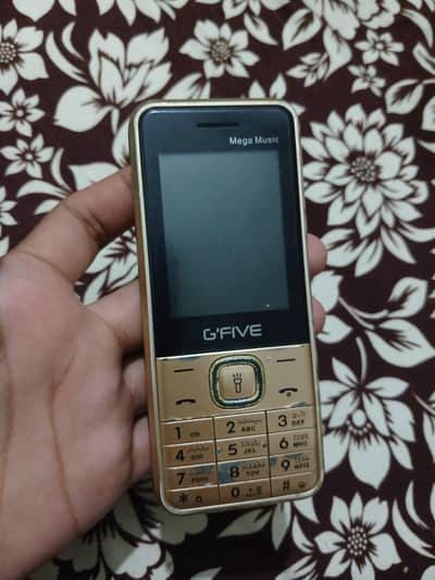 G'Five Mega Music handset
