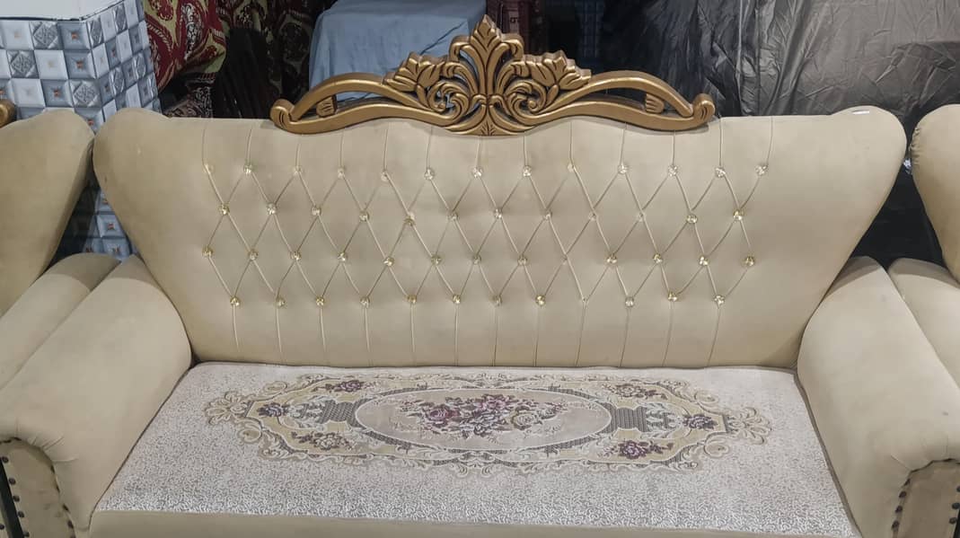 crown sofa set 3