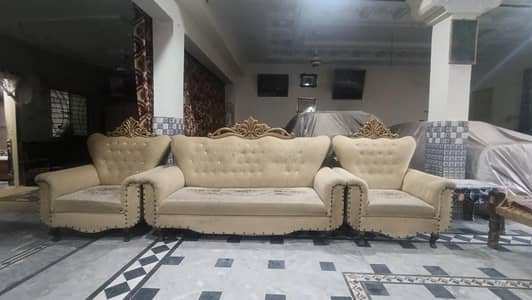 crown sofa set