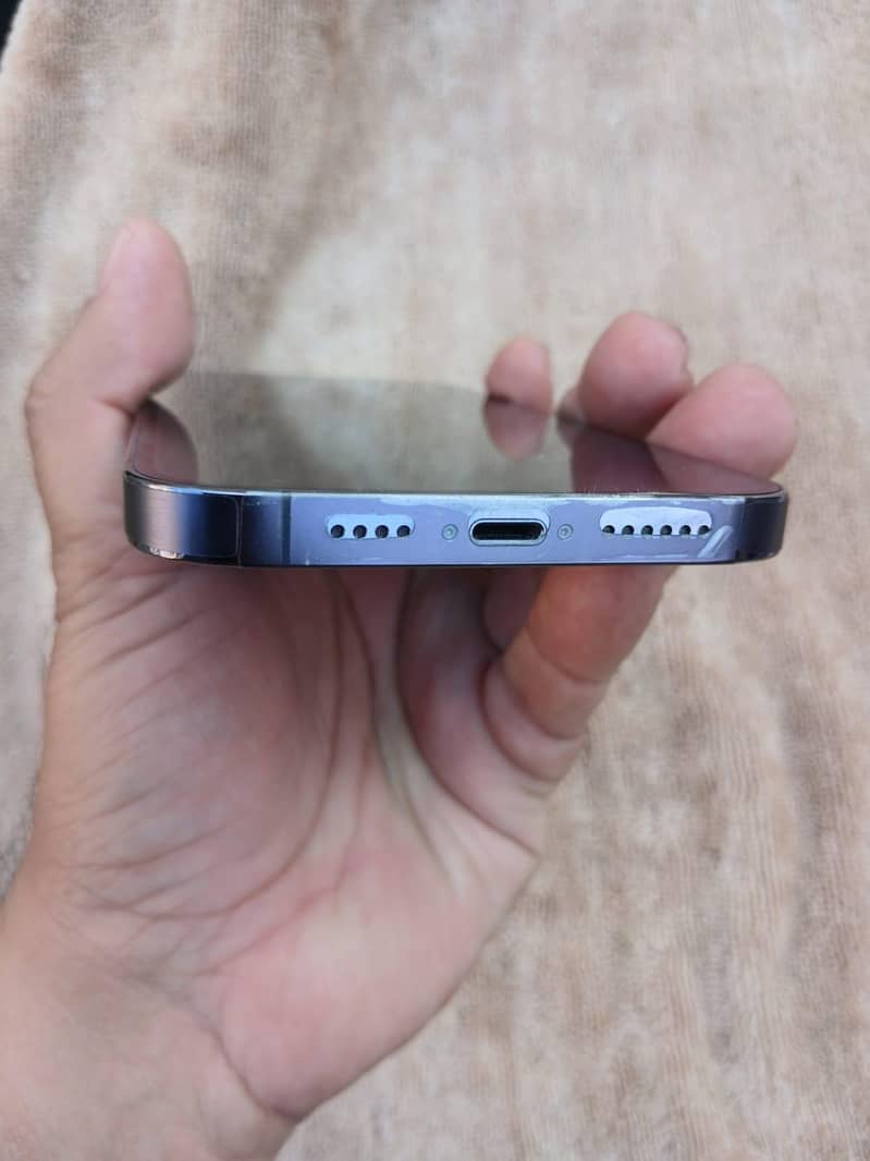 Apple iPhone 14 Pro Max 5