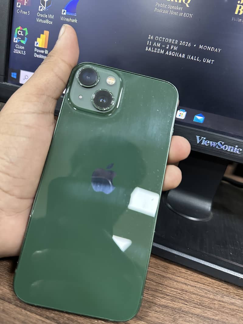 Apple iPhone 13 0