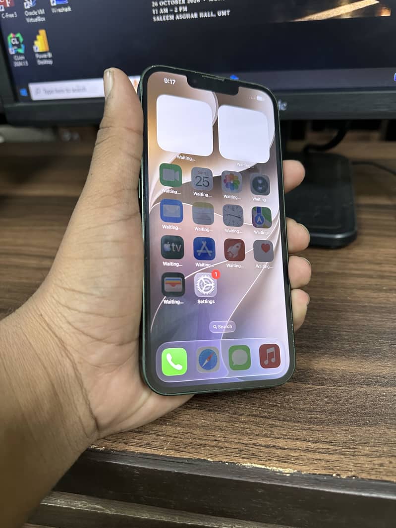 Apple iPhone 13 3