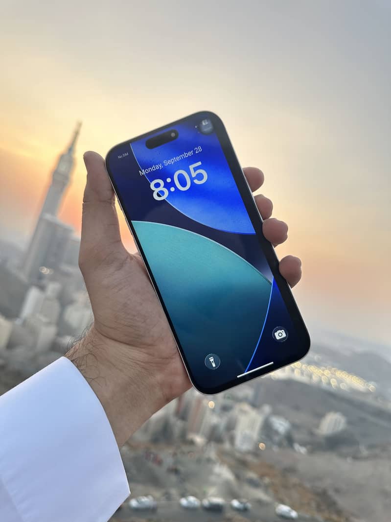 Apple iPhone 17 Pro Max 3
