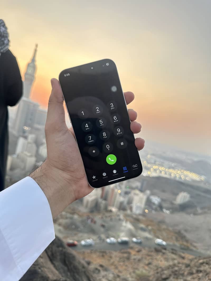 Apple iPhone 17 Pro Max 5