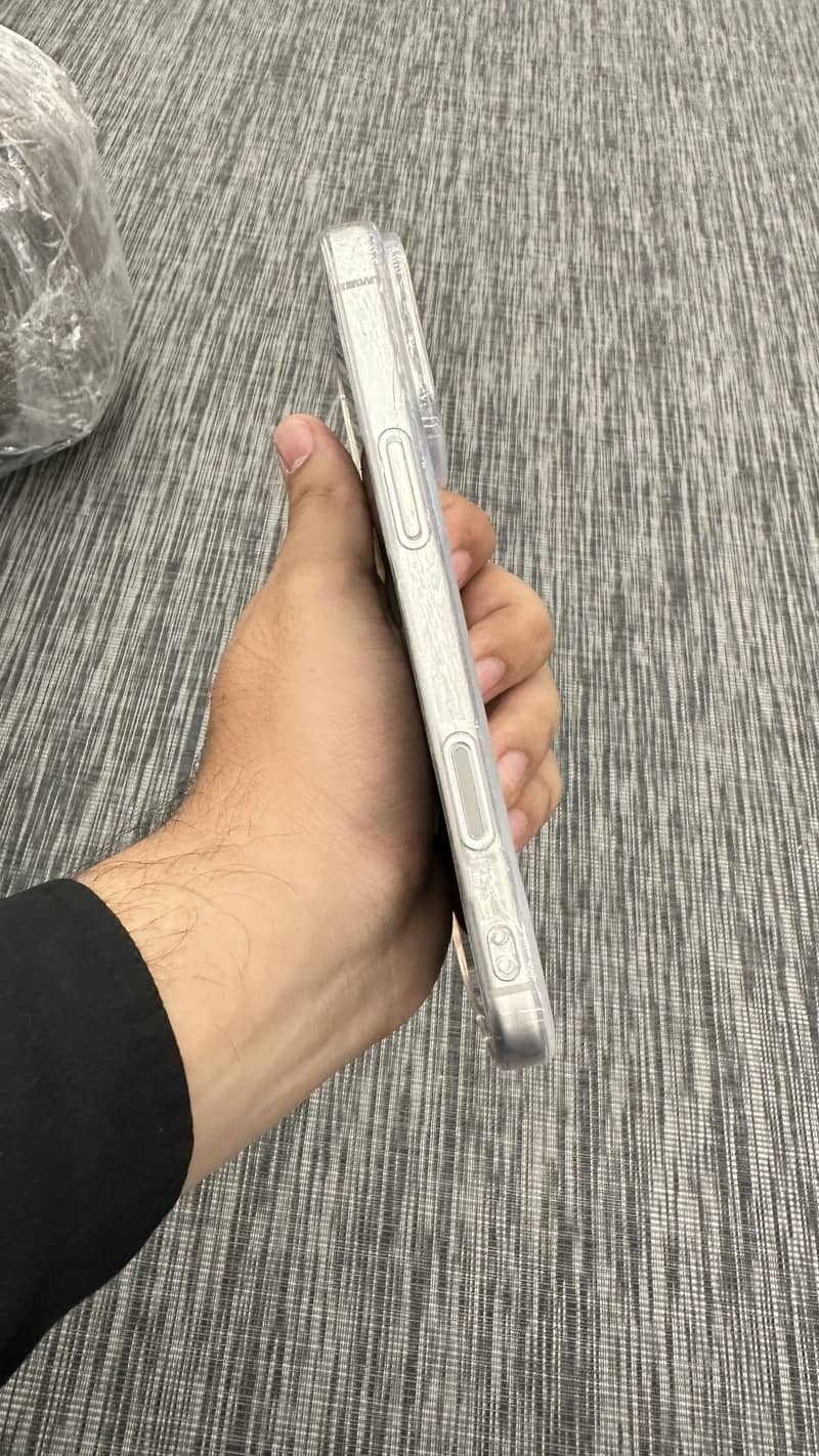 Apple iPhone 17 Pro Max 7