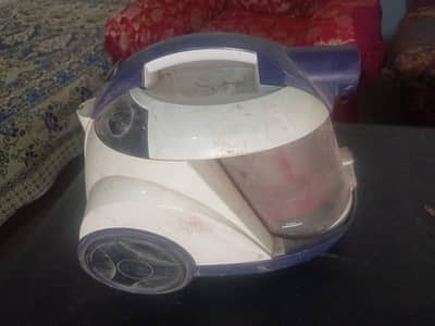 BISSELL Vacuum Cleaner for Sale – Excellent Working Condition