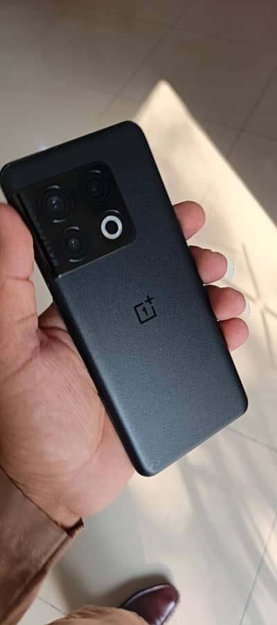 One Plus 10 Pro For Sale 8GB 128GB