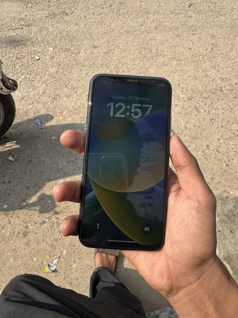 Apple iPhone X 2