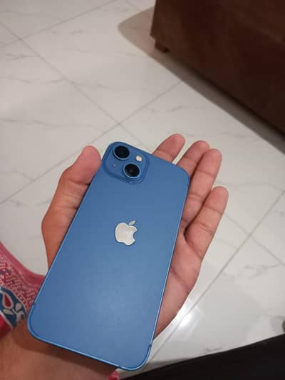 Apple iPhone 13