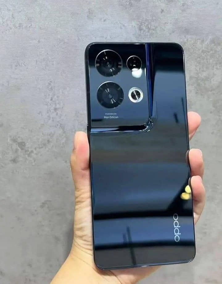 OPPO Reno8 2