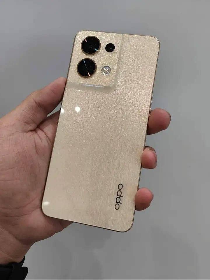 OPPO Reno8 4