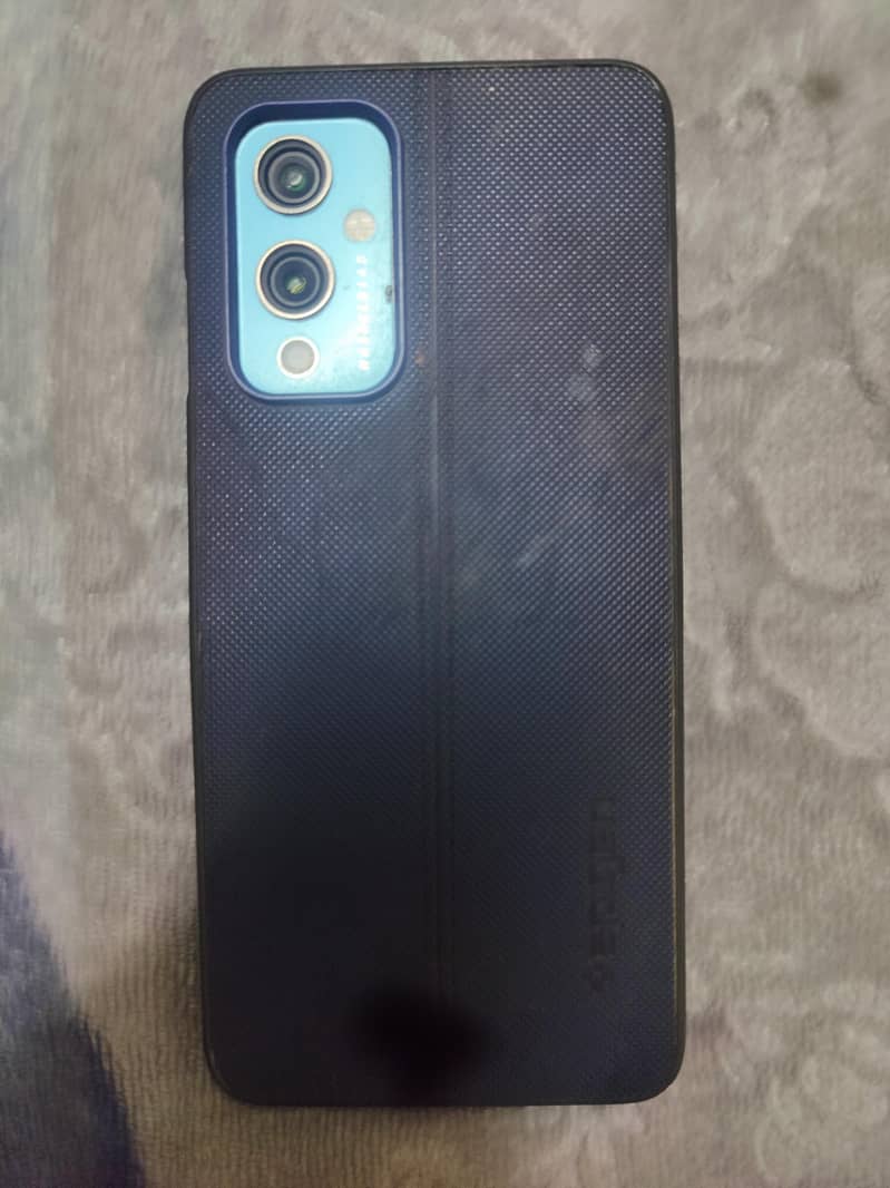 One Plus 9 8/128 0