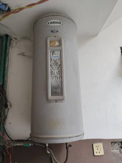 60 litter ka h bilkul New