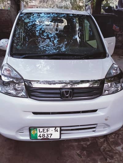Honda Life 2014 contact no 03223657972