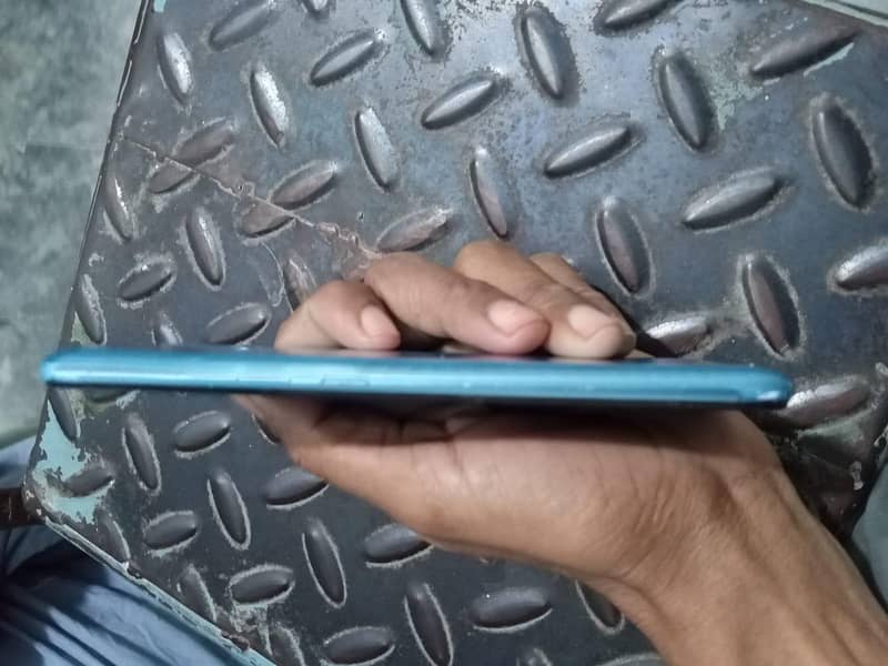 Tecno Spark 6 1