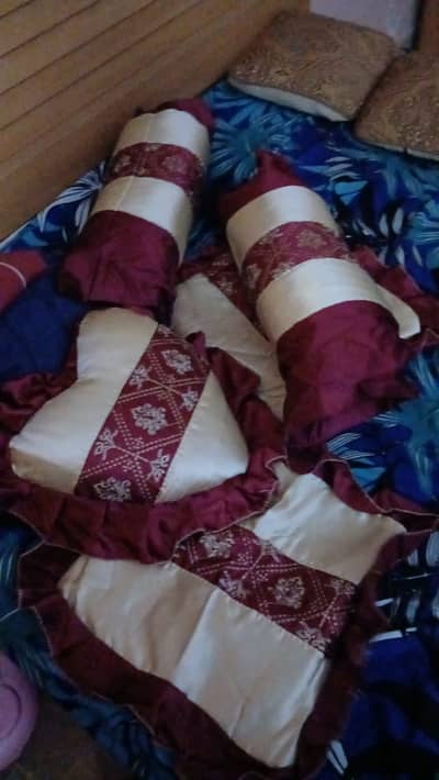 Bridal Bedsheet With Cushions